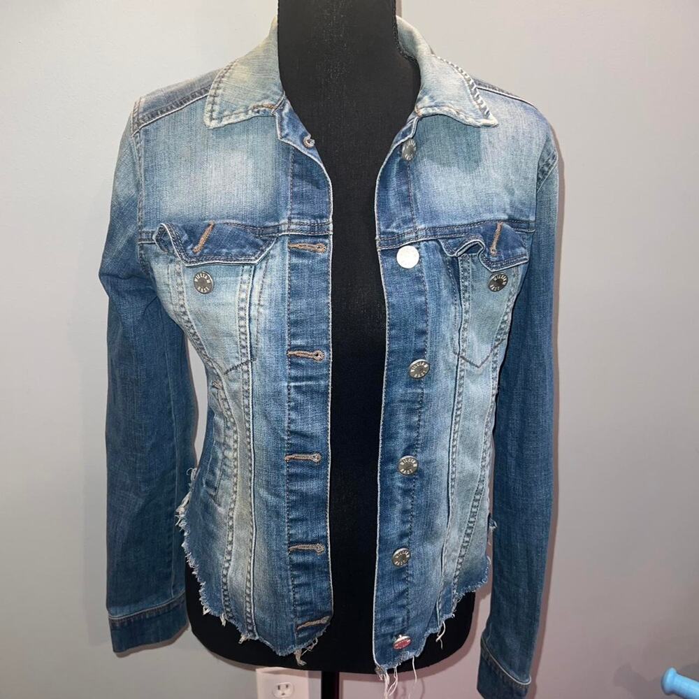 William Rast Blue Denim Jean Jacket Women’s Classic Casual Layering - Picture 4 of 8